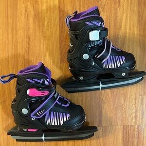 Sitanflex Kids Black and Purple Ice Skates size 31-34
